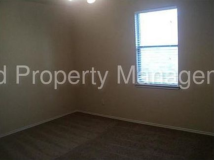 4th image of 8133 Southern Pine Way