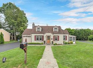 1733 Central St, Yorktown Heights, NY 10598