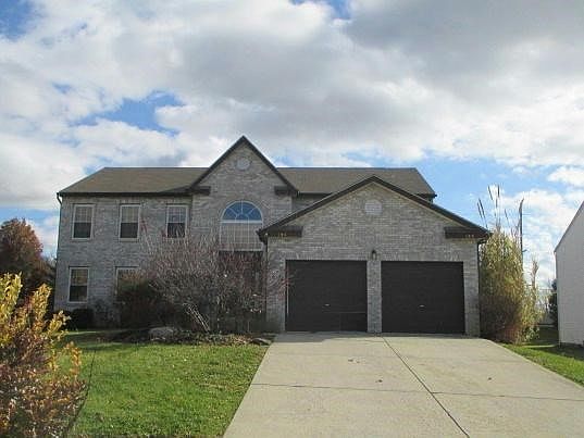 1st image of 144 Knights Bridge Dr E