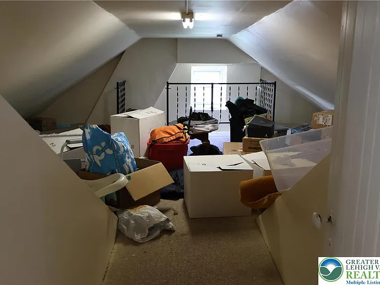 1533 E Emmaus Ave — Photo 24