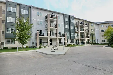 25 Bridgeland Dr N #423 — Photo 1
