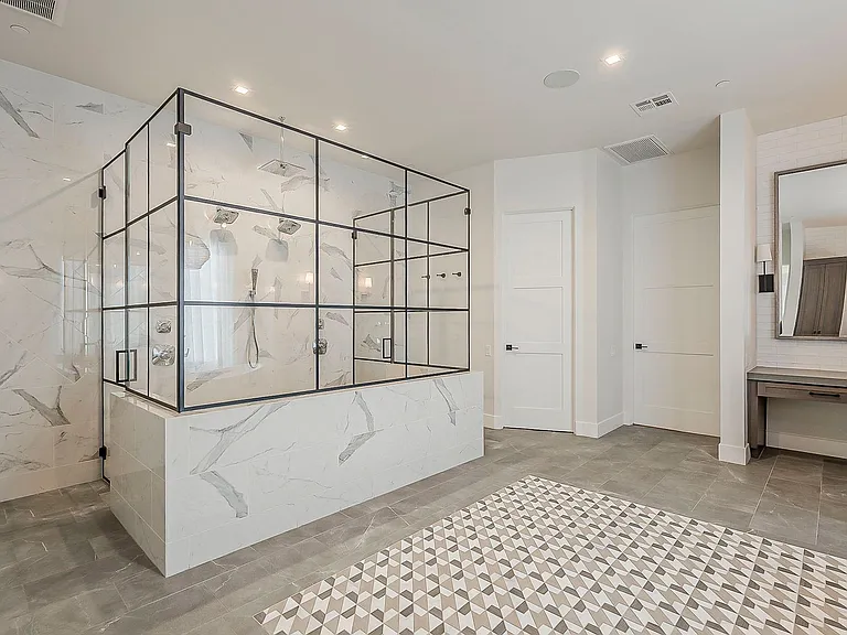 12016 N Sunset Vista Dr — Photo 45