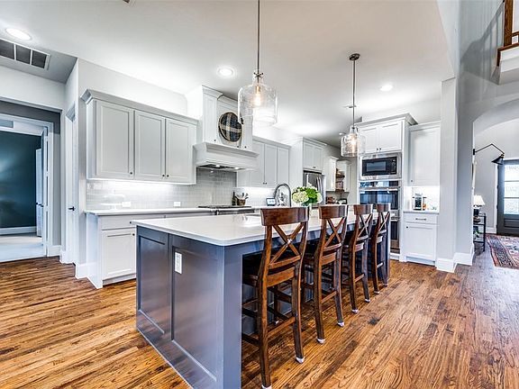 2nd image of 751 Ivy Glen Ct
