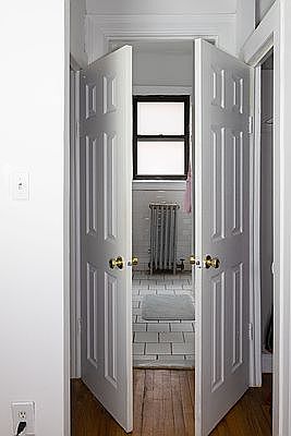 4th image of 735 Saint Nicholas Ave APT 3R