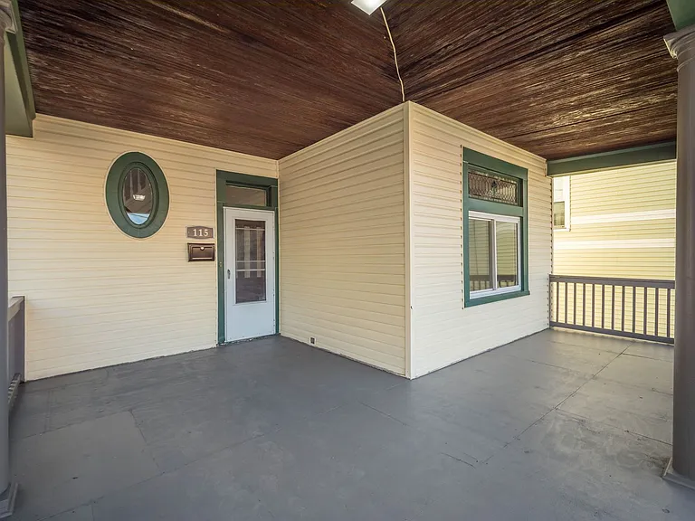 115 W Cherryhill St — Photo 11