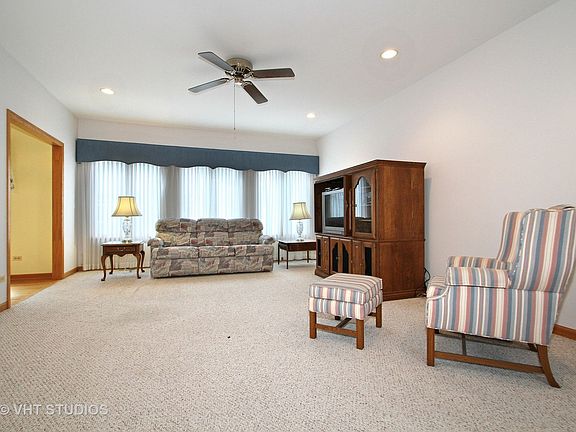 2nd image of 1352 Winslow Cir