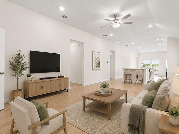 5th image of 6643 Escondido Dr