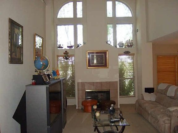 5th image of 1421 Autumncrest Dr