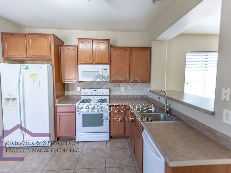 3035 E Dublin St — Photo 10