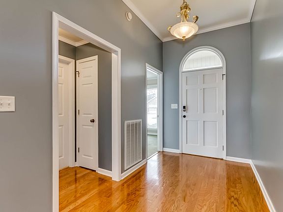 3rd image of 2110 Lenox Dr