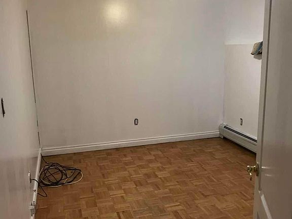 5th image of 442 Englewood Ave #2