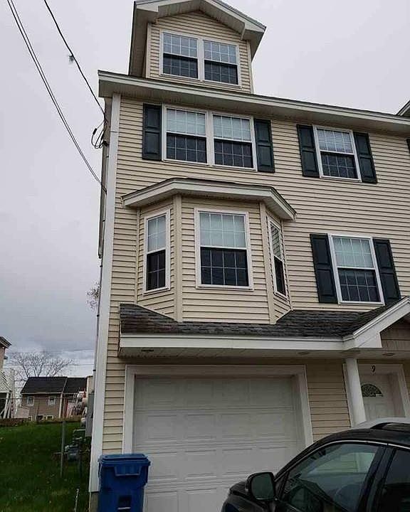 2nd image of 9 Sherman St #0