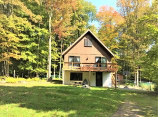 508 Mineola Cir, Pocono Lake, PA