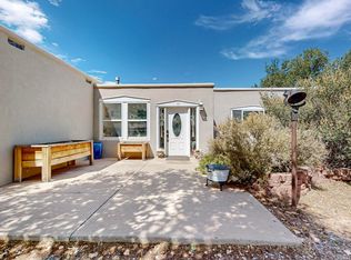 11 Prairie Hawk Dr, Los Lunas, NM 87031