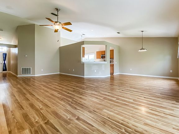 3rd image of 28831 Raindance Ave