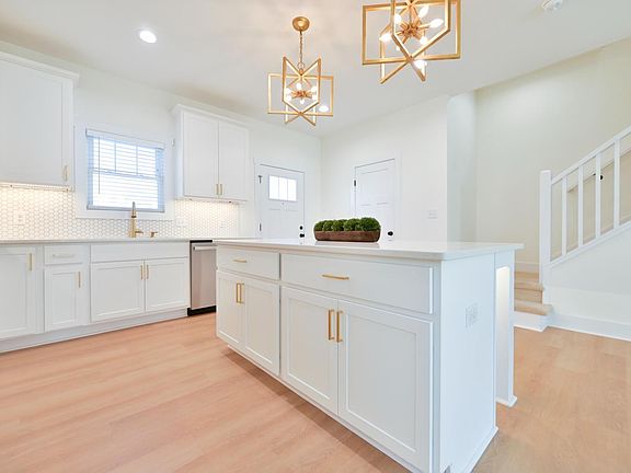4th image of 556 Leesville Rd #700