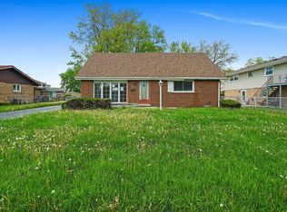 9006 Southfield Dr, Bridgeview, IL 60455