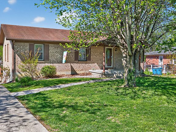2nd image of 107 Cardinal Dr