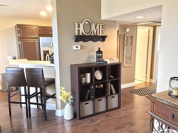 3rd image of 2568 Avenida Del Vis APT 202