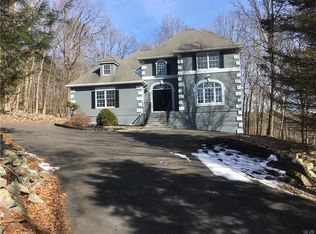 120 Reunion Rdg, East Stroudsburg, PA 18301