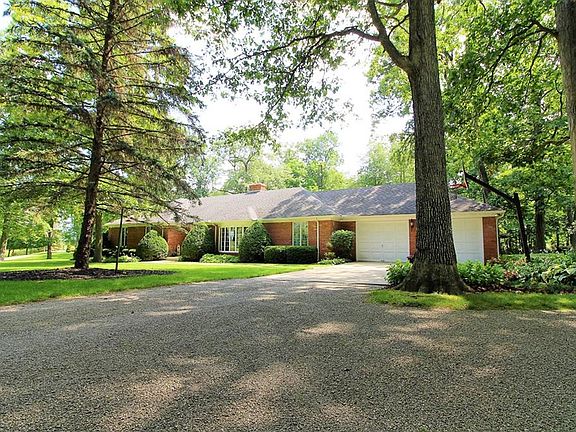 2nd image of 4111 Township Road 187