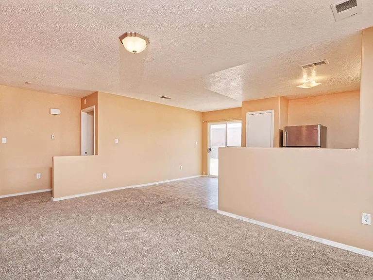 2819 Solano Del Sol Dr NE — Photo 4