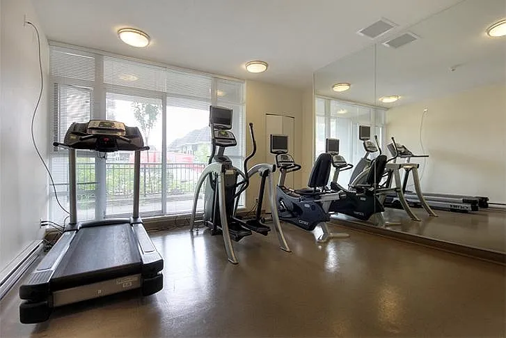 555 Delestre Ave #309 — Photo 4