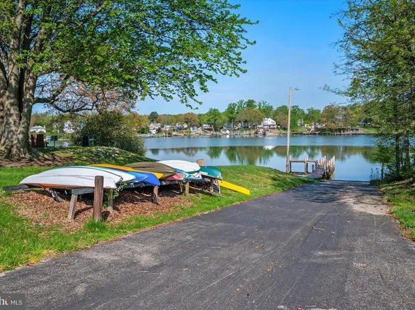 1195 Annis Squam Hbr, Pasadena, MD 21122