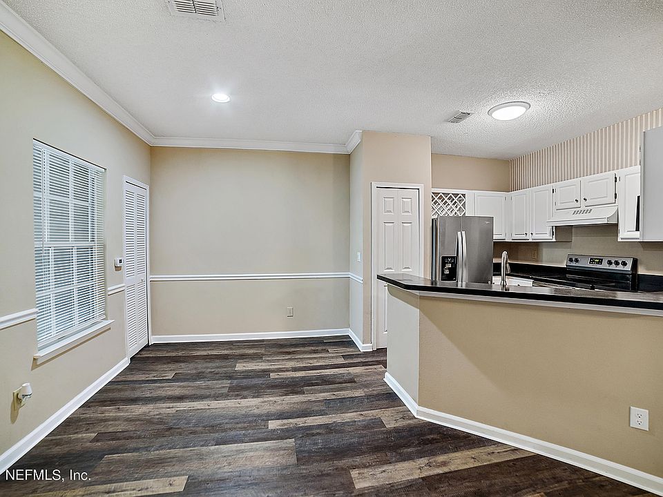 1st image of 10000 GATE Parkway N #1214