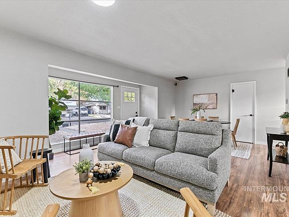 5th image of 205 Baker Dr