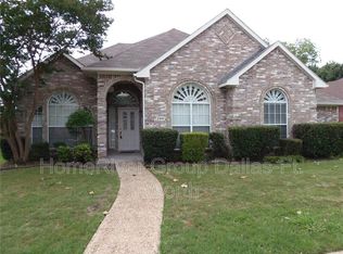 2306 Heather Ridge Ln, Garland, TX 75040