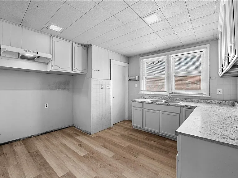 13302 La Salle Blvd #2 — Photo 22