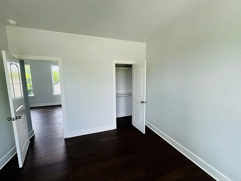 8128 Penrod St — Photo 20
