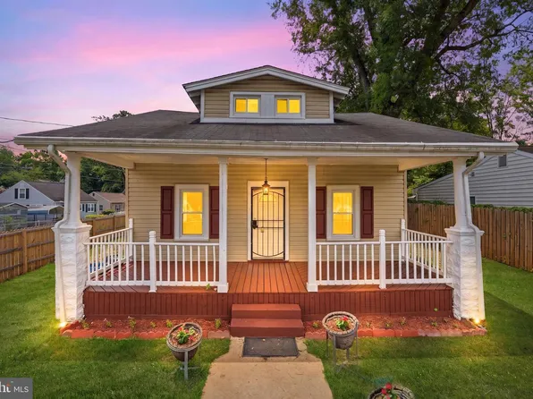 5033 Emo St, Capitol Heights, MD 20743