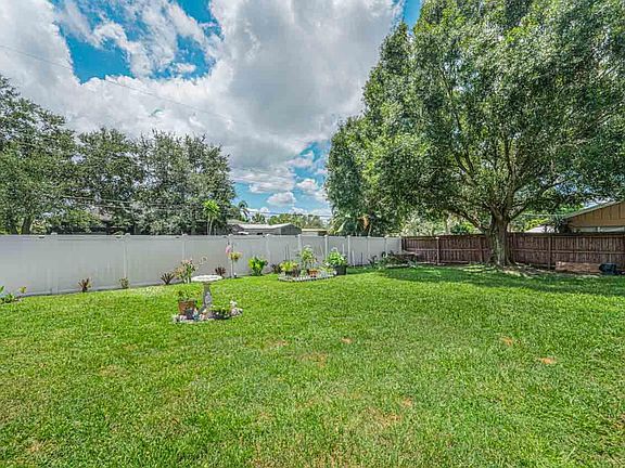 4th image of 7505 Fort Walton Avenue