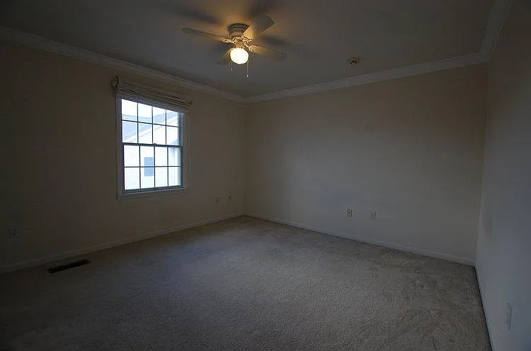3450 Golden Ave #6 — Photo 13