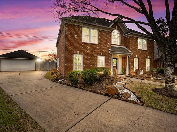 2nd image of 2113 Winged Foot Dr