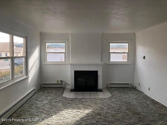 3rd image of 905 N Buena Vista Ave