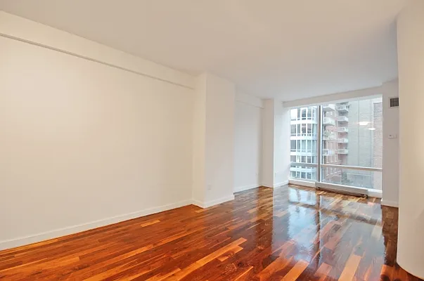 Sold by MNS | media 20