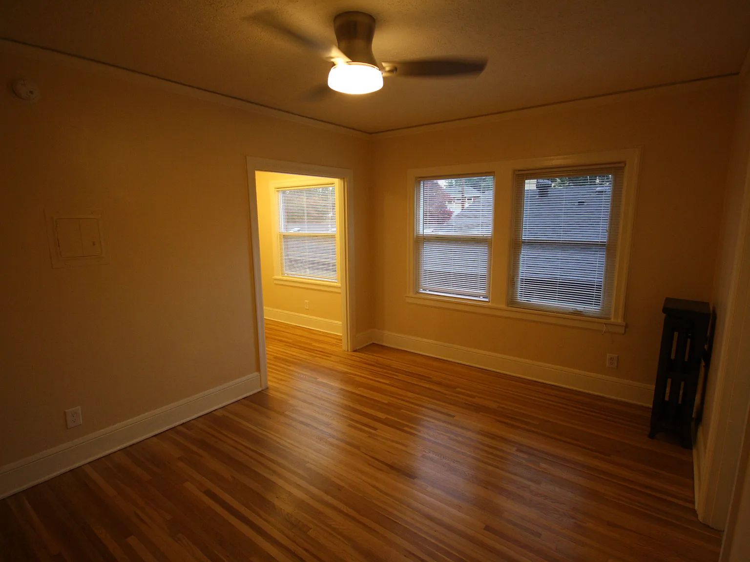 Studio, 375 sqft, $1,170 — Photo 4