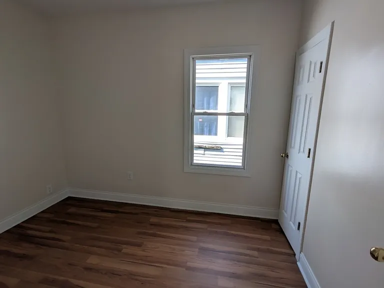7117 S Wolcott Ave — Photo 8