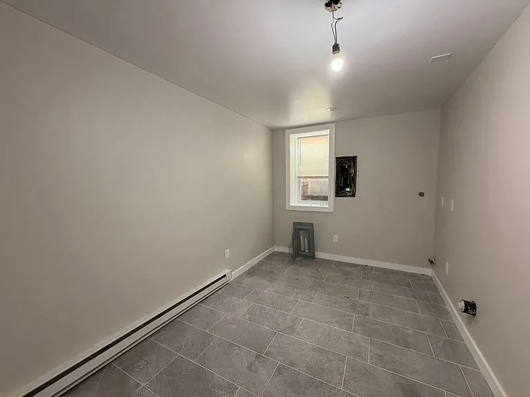 559 Sherman Pkwy #17 — Photo 3