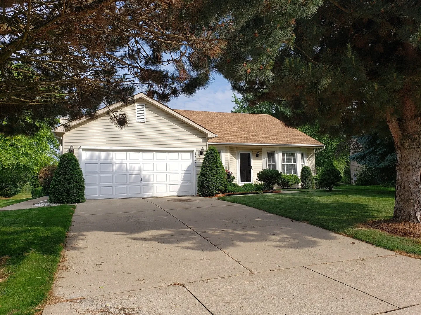 4609 W Glenbrook Trl photo 1