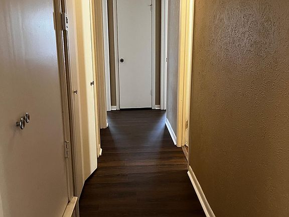 3rd image of 811 Acton Ave