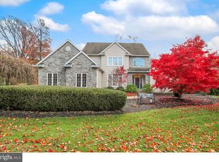 1 Schoolhouse Ln, Fleetwood, PA 19522