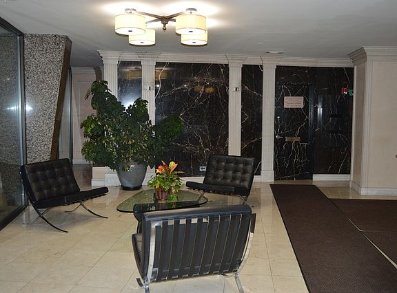 4th image of 3410 N Lake Shore Dr APT 11G