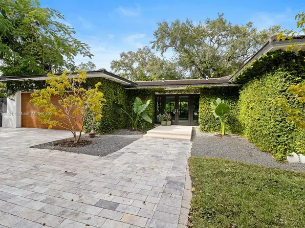 264 E Shore Dr, Miami, FL 33133