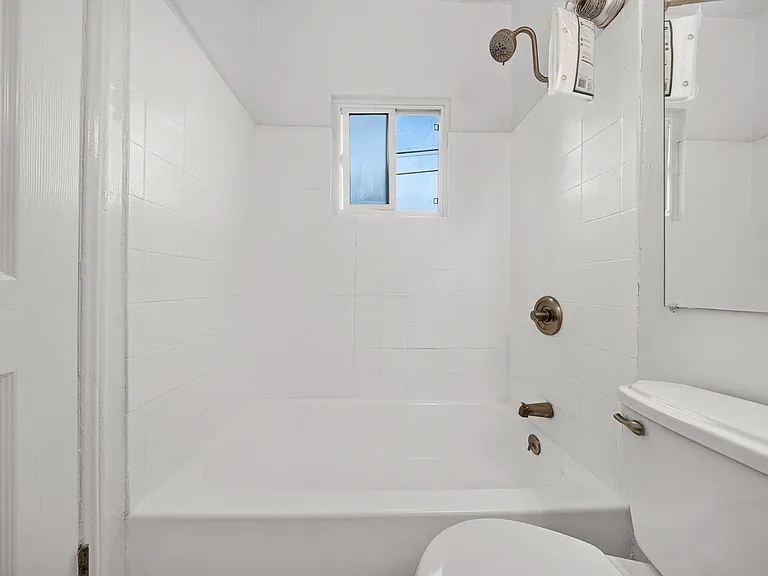 6201 Fountain Ave — Photo 15