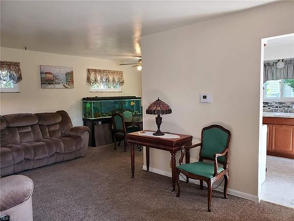 4th image of 2423 Cooledge Ave