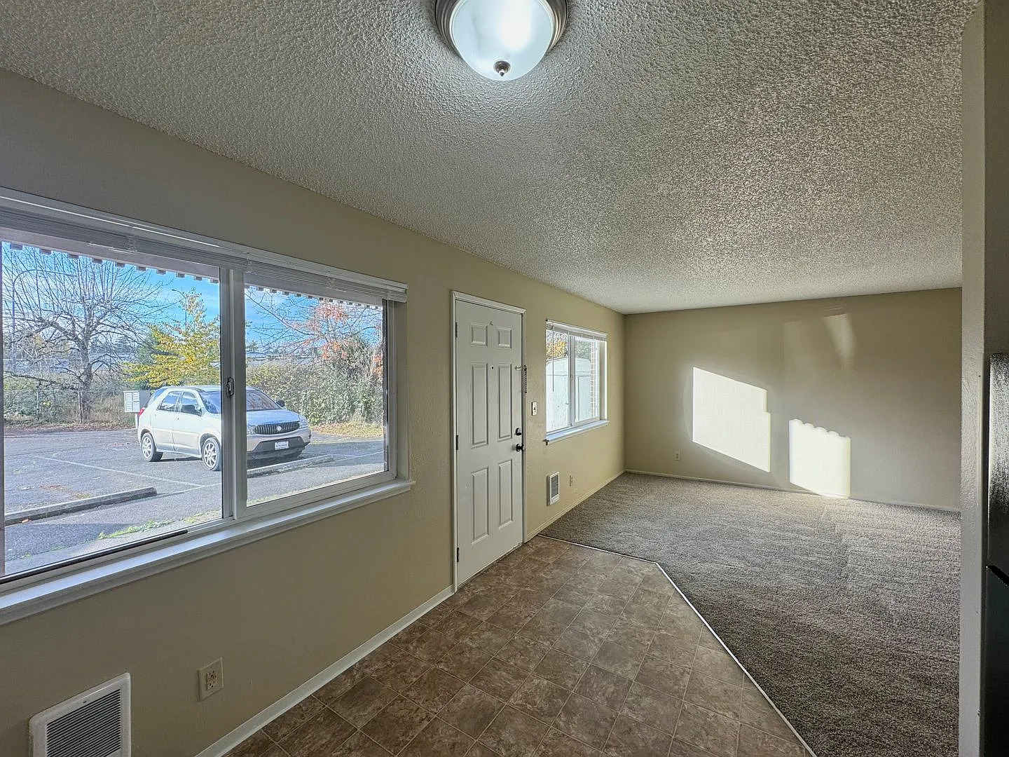 Oakwood Terrace Apartments — Photo 4